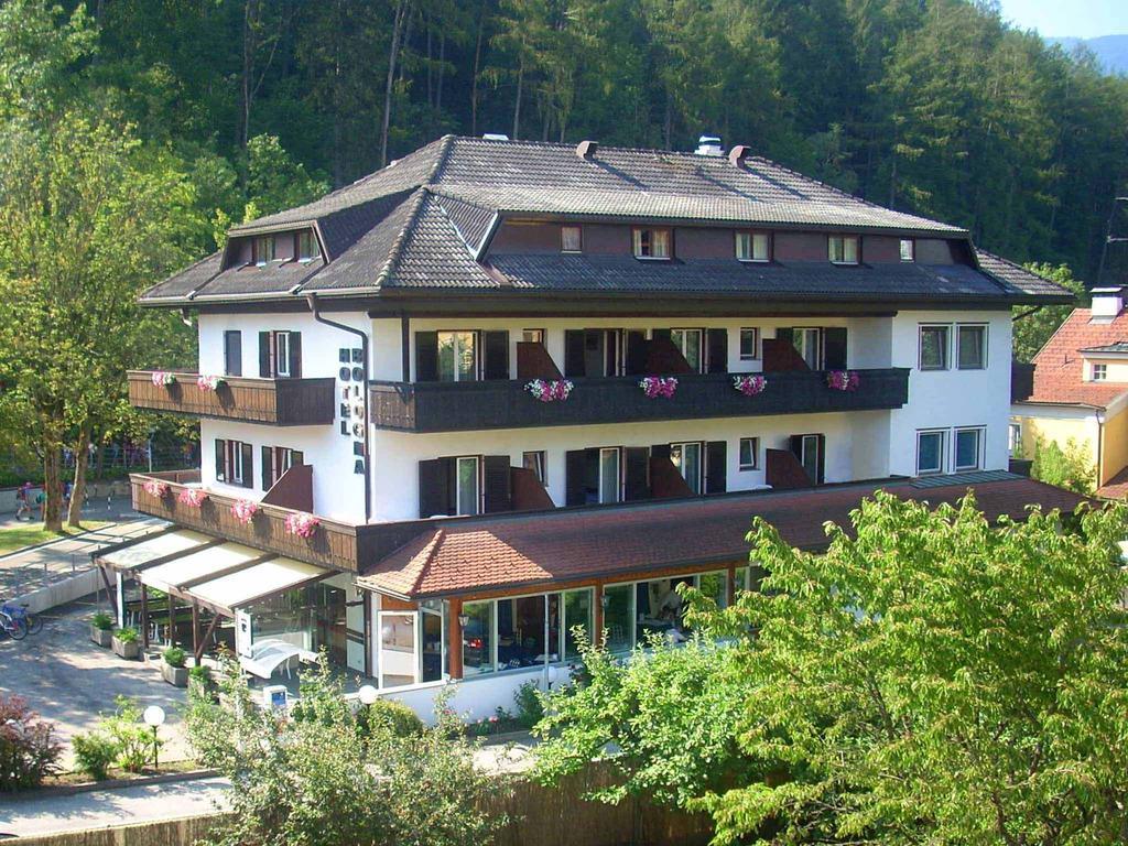 Hotel Bologna Brunico Esterno foto