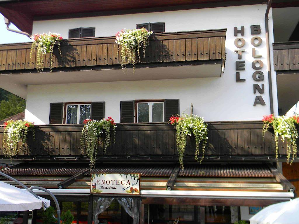 Hotel Bologna Brunico Esterno foto