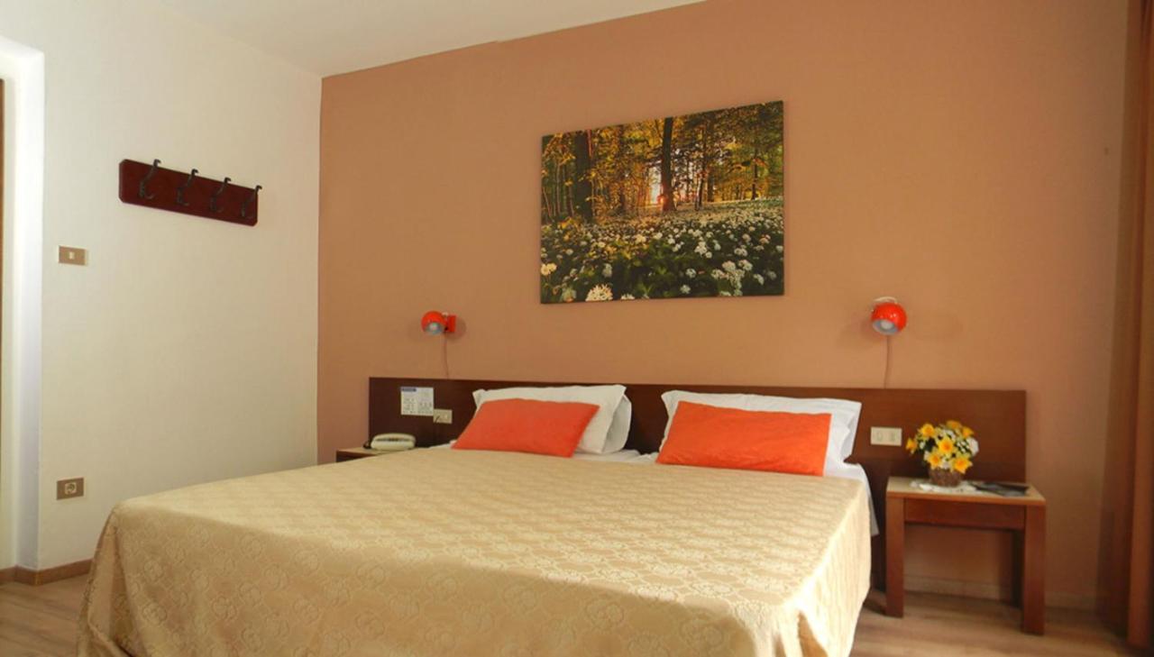 Hotel Bologna Brunico Esterno foto