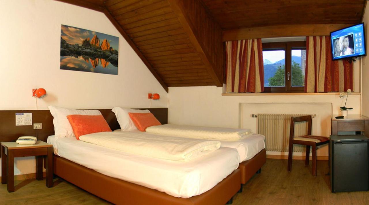 Hotel Bologna Brunico Esterno foto