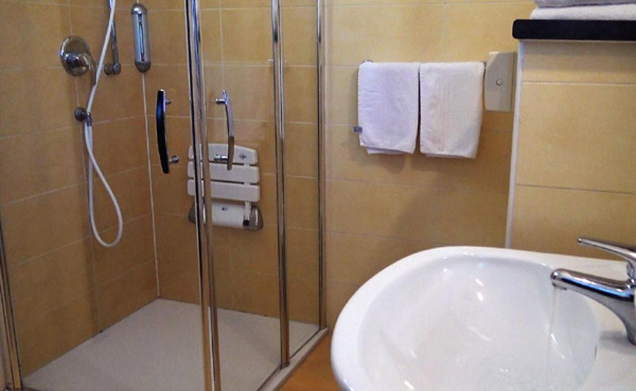 Hotel Bologna Brunico Esterno foto